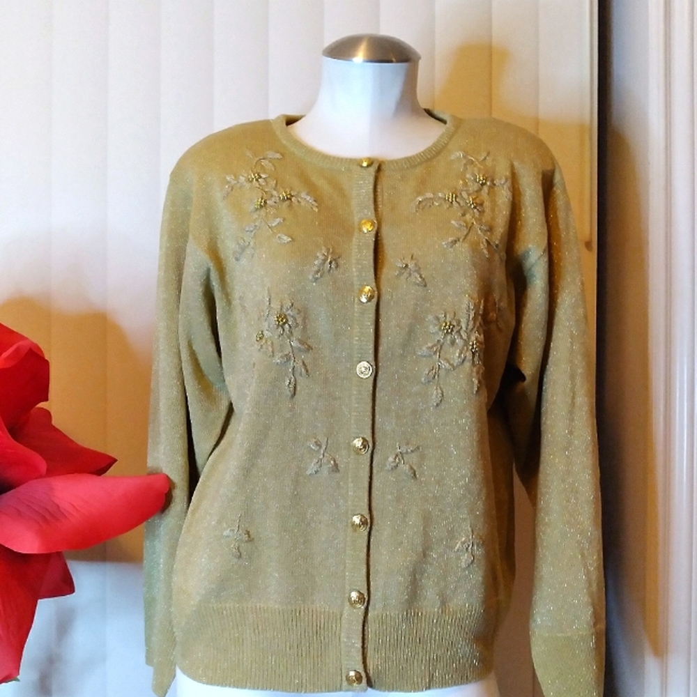 💲IT'S A SALE!! METALLIC GOLD SWEATER💲